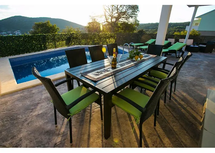 فيلة Croatia Sea View With Heated Pool *