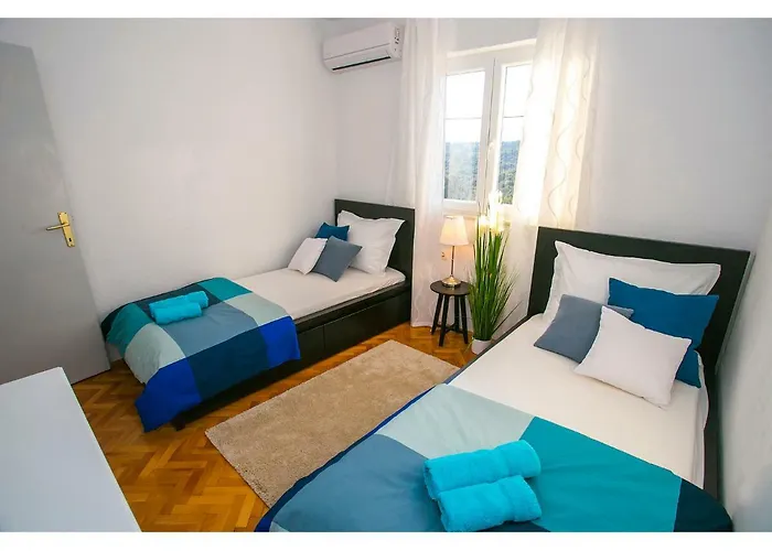 Croatia Sea View With Heated Pool فيلة