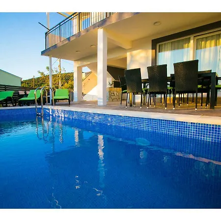 빌라 Croatia Sea View With Heated Pool Vinišće
