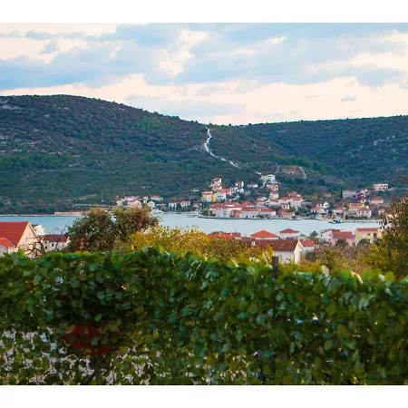 Villa Croatia Sea View With Heated Pool Vinisce