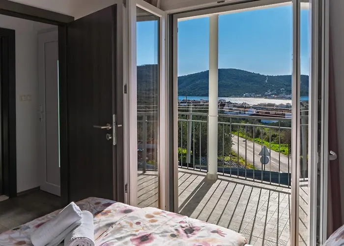 Croatia Sea View With Heated Pool Willa *